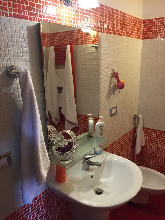 Quattro Ducati Hotel Трани Екстериор снимка